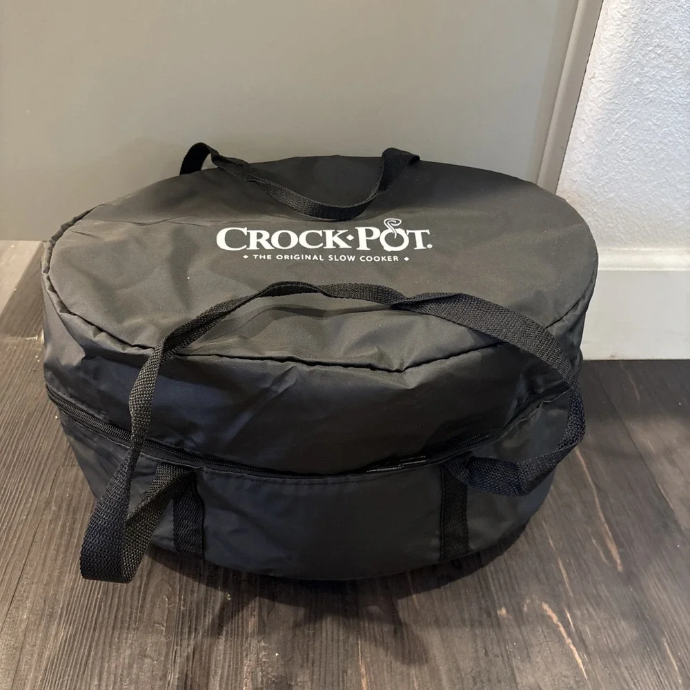 Crock Pot Brand Insulated Carrying Case Travel Bag Black Nylon Slow Cooker.15x9.
